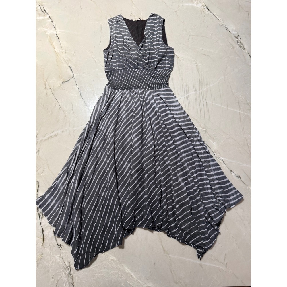 Soft Surroundings Grey White Stripe Smocked Waist Handkerchief Hem Dress M #65